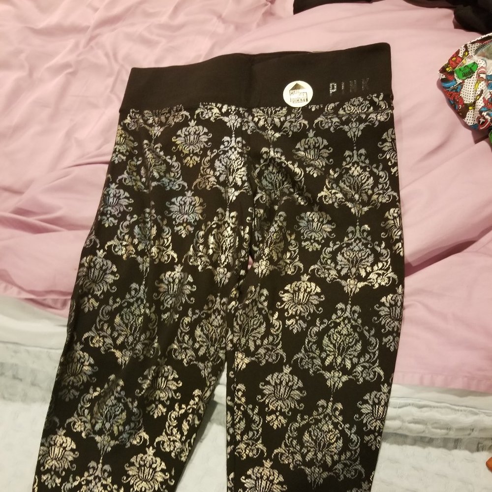 PINK Victoria's Secret Leggings Size Small